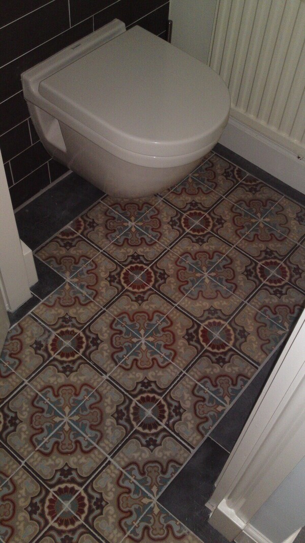 oude keramieke vloertegels